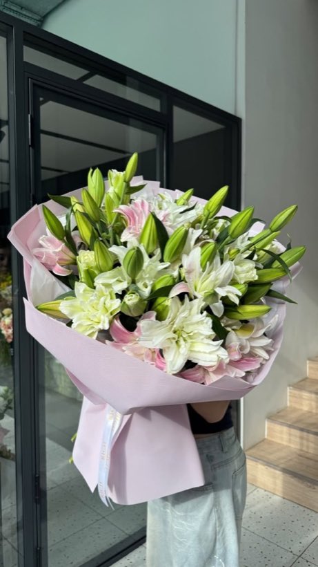 Букет белых лилий — Rich Flowers, Астана