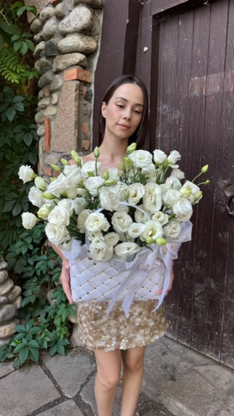 Композиция в ротанге — Rich Flowers, Астана