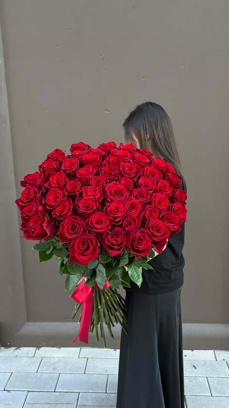Красные розы, премиум-охапка — Rich Flowers, Астана