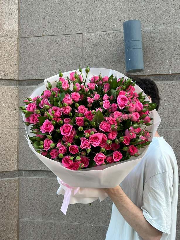 Кустовые розы «Малина» — Rich Flowers, Астана