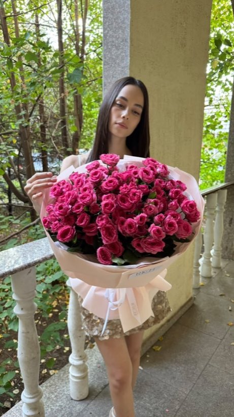 Спрей-розы, монобукет — Rich Flowers, Астана